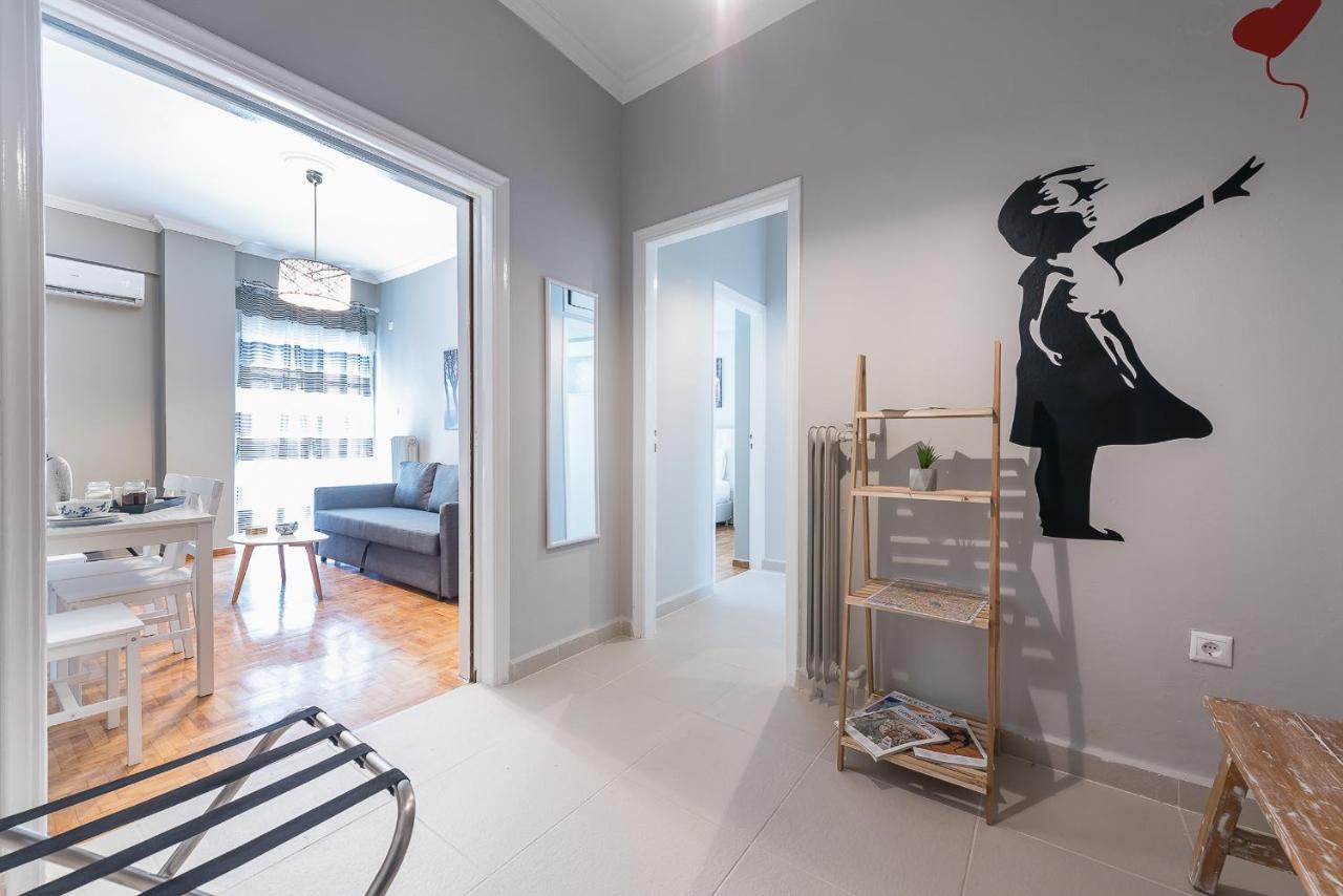 Modern City Apartment By Cloudkeys Aten Exteriör bild