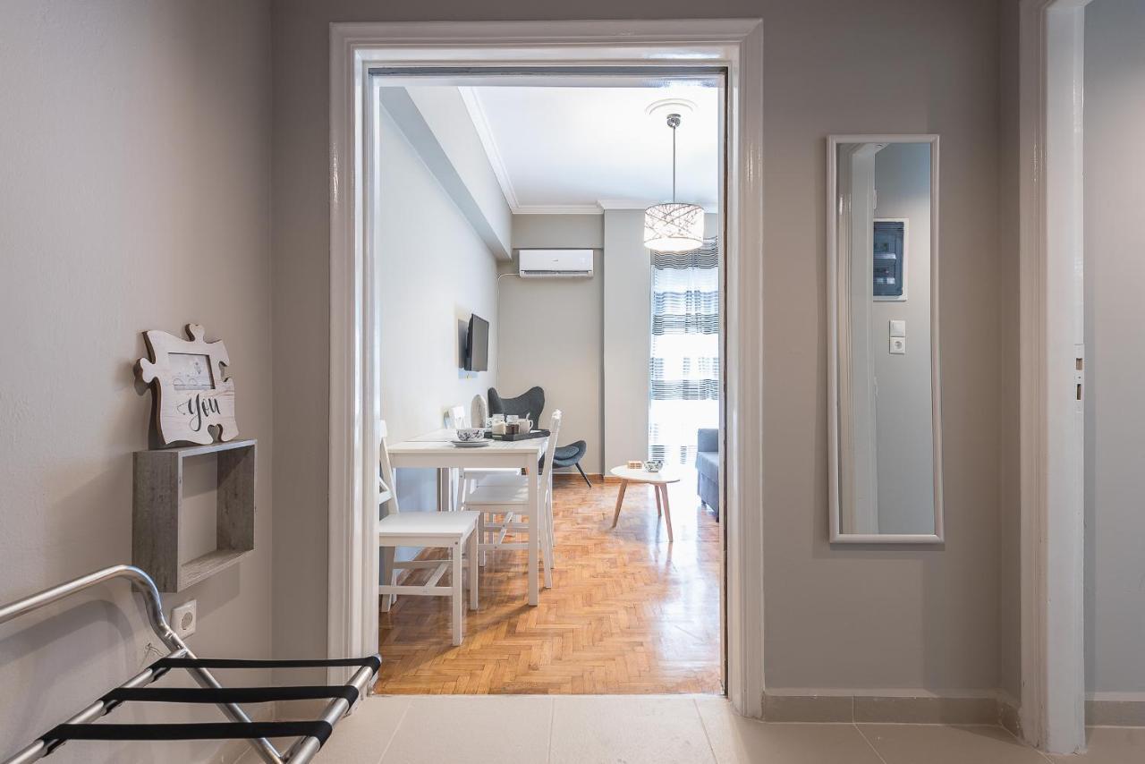 Modern City Apartment By Cloudkeys Aten Exteriör bild