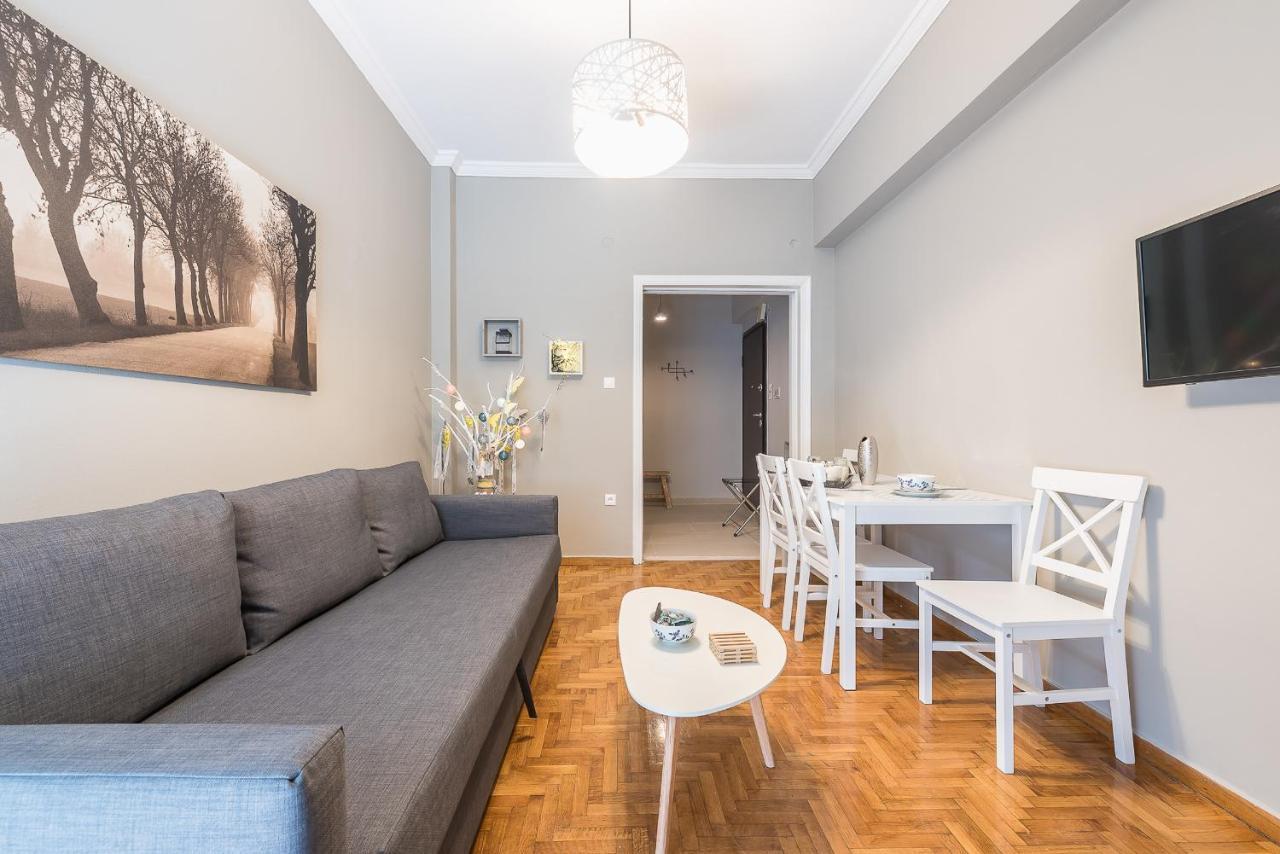 Modern City Apartment By Cloudkeys Aten Exteriör bild